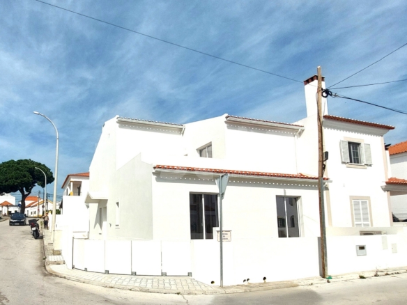 Moradia T4 Duplex com Piscina, Alcácer do Sal
