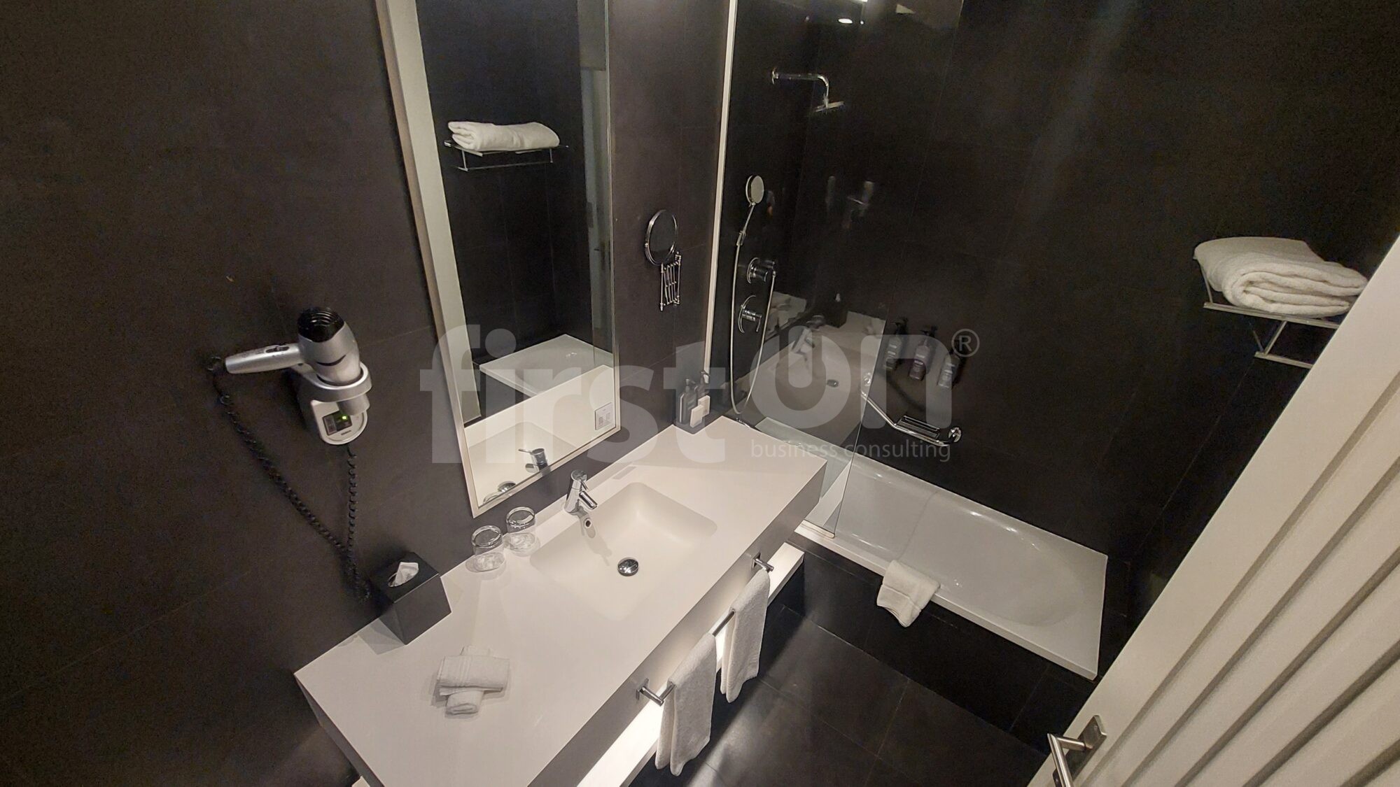 20250825_164649 Apartamento T1, Cascais – Quinta da Marinha (B740)