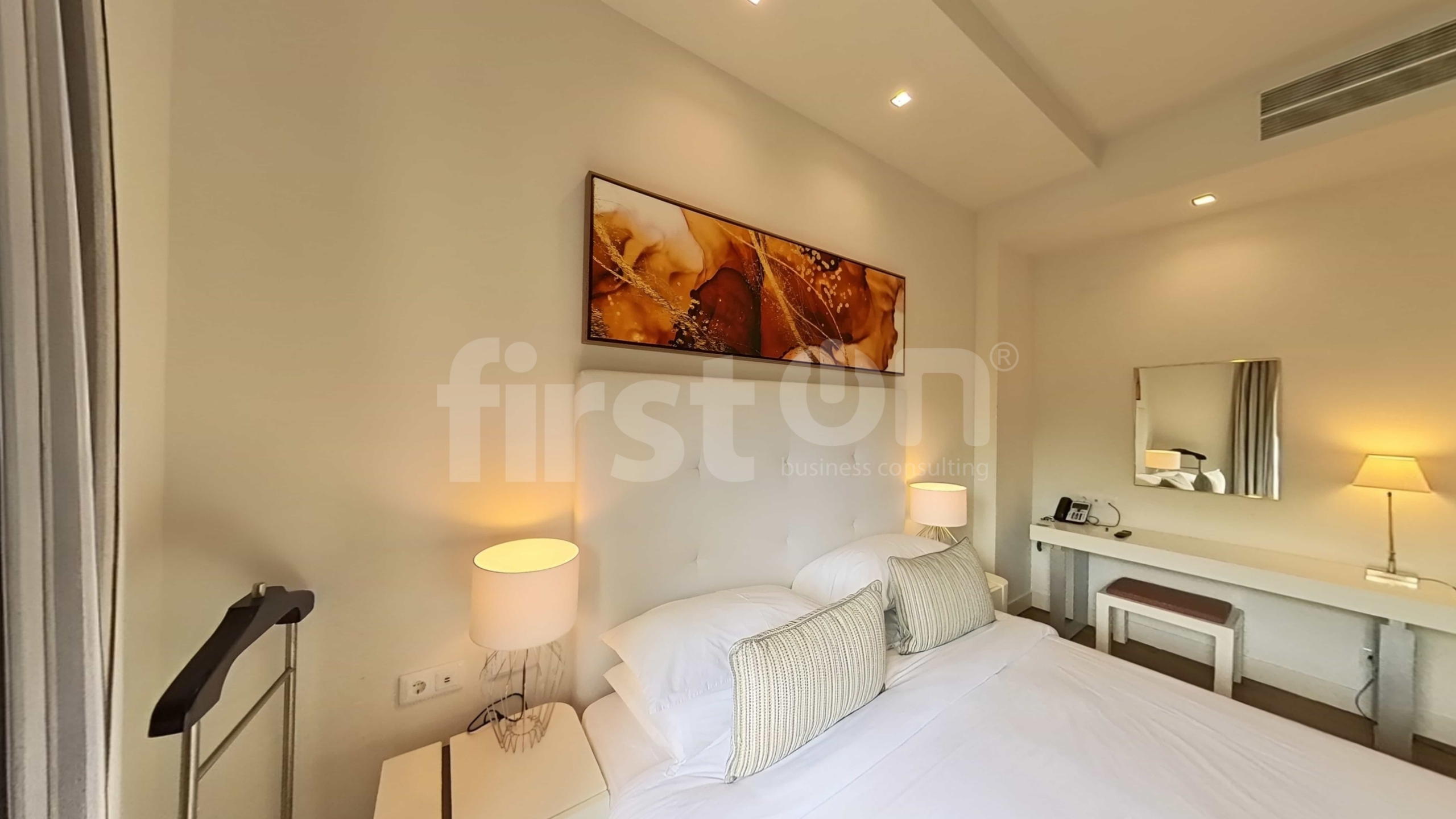 plane_2e3de898-6705-11f0-9c73-0a58a9feac02 2-Bedroom Apartment, Cascais – Quinta da Marinha